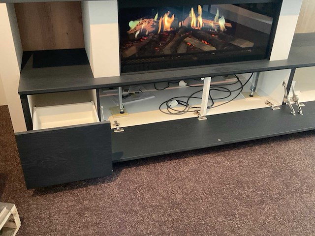 Kallfire e-one 100f inbouw elektrische haard met kastombouw - afbeelding 1 van  1