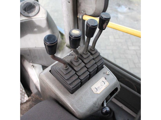 Kalmar - 2002 - dcd70-6 - vorkheftruck - afbeelding 4 van  12