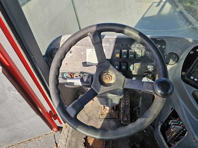 Kalmar - tt612d - 25 ton trekvermogen - 2016 - industriële trekker - afbeelding 6 van  19