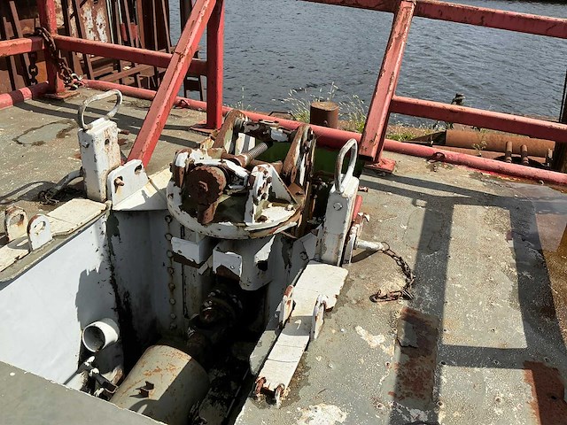 Kalmar bogserbat 2 werkboot - afbeelding 2 van  22