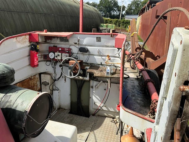 Kalmar bogserbat 2 werkboot - afbeelding 10 van  22
