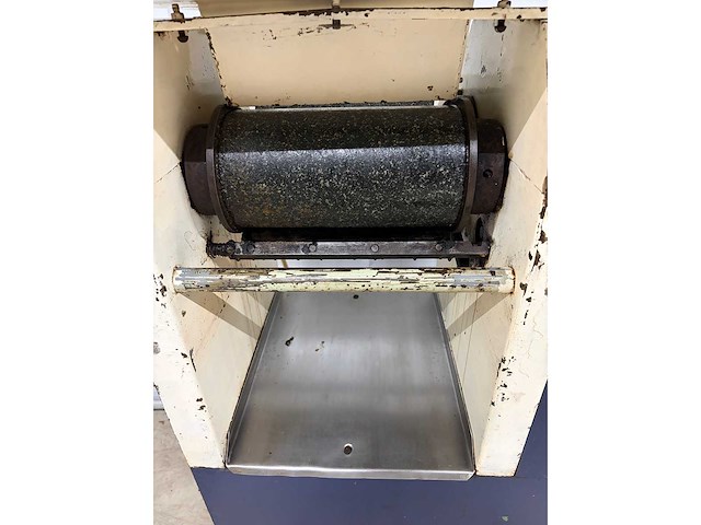 Kalmeijer - amandelwalsmachine - afbeelding 5 van  6