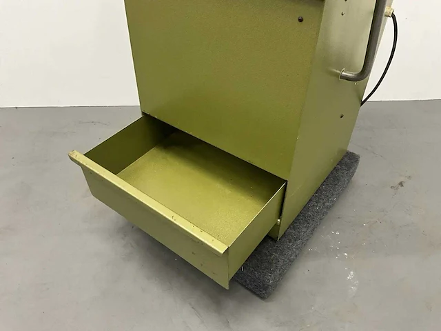 Kalmeijer - kbr 12½ - broodsnijmachine - afbeelding 7 van  7