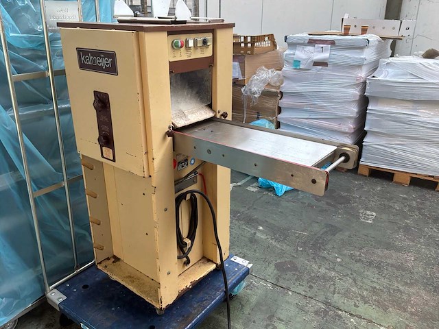 Kalmeijer deegbakvormmachine - afbeelding 3 van  8