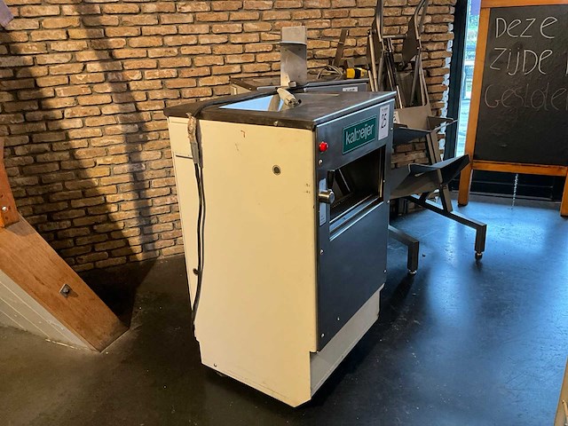 Kalmeijer kba 11 broodsnijmachine - afbeelding 2 van  7
