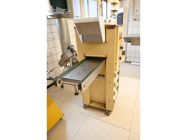Kalmeijer kgm koekjesmachine inclusief 5 koekjes vormwalsen - afbeelding 3 van  9