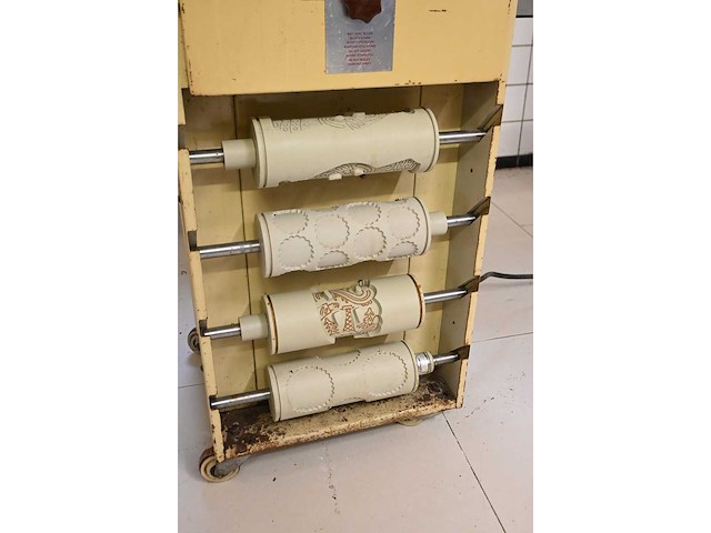 Kalmeijer kgm koekjesmachine inclusief 5 koekjes vormwalsen - afbeelding 6 van  9