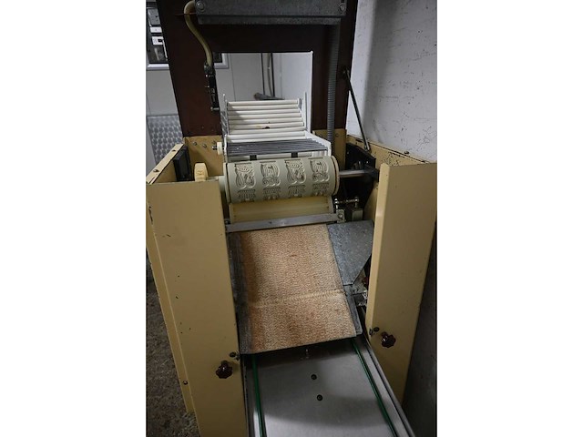 Kalmeijer kgm koekjesmachine met 3 vormwalsen - afbeelding 12 van  12