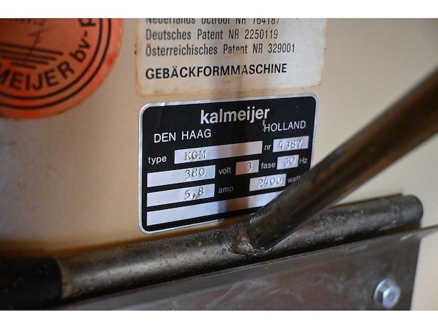 Kalmeijer kgm koekjesmachine met 6 vormwalsen - afbeelding 7 van  16