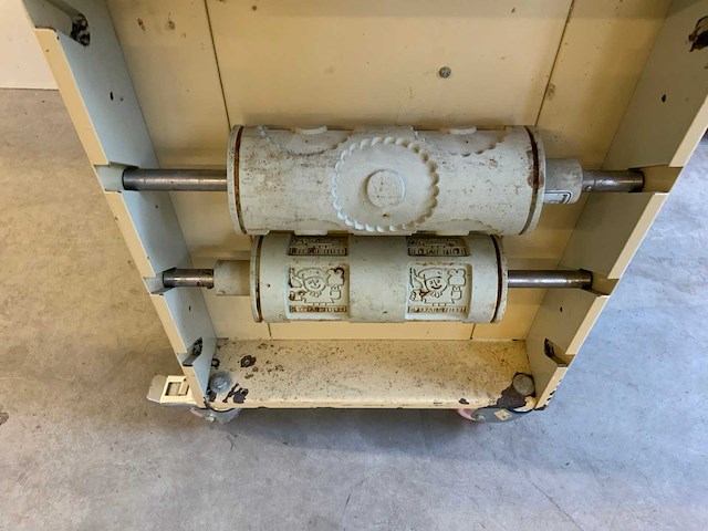Kalmeijer kgm koekjesvormmachine - afbeelding 4 van  9