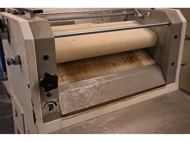 Kalmeijer kps f500/2c uitrolmachine - afbeelding 7 van  8