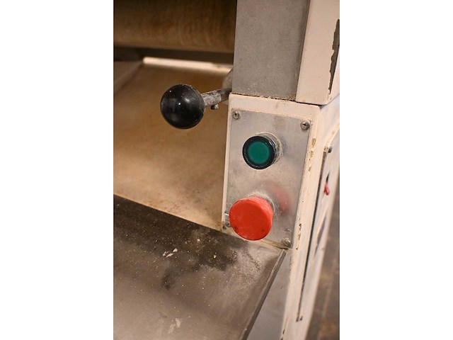 Kalmeijer kps f500/2c uitrolmachine - afbeelding 8 van  8