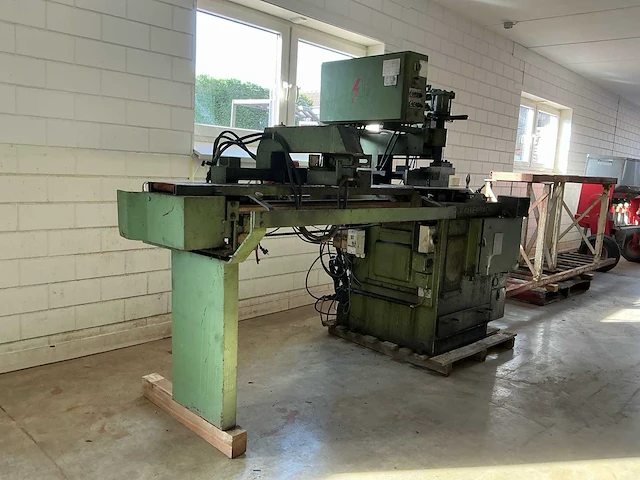 Kaltenbach kks 400 halfautomatische koudcirkelzaag ø400 mm met 2 rollenbanen - afbeelding 9 van  16