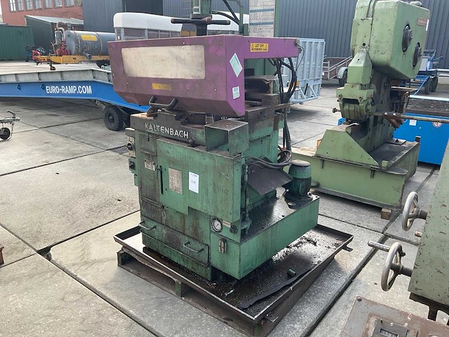 Kaltenbach kks400 onderloop cirkelzaagmachine - afbeelding 1 van  6