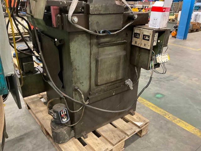 Kaltenbach kks400 onderlopende cirkelzaagmachine - afbeelding 11 van  17