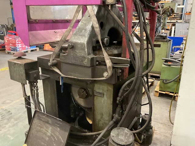 Kaltenbach kks400 onderlopende cirkelzaagmachine - afbeelding 13 van  17