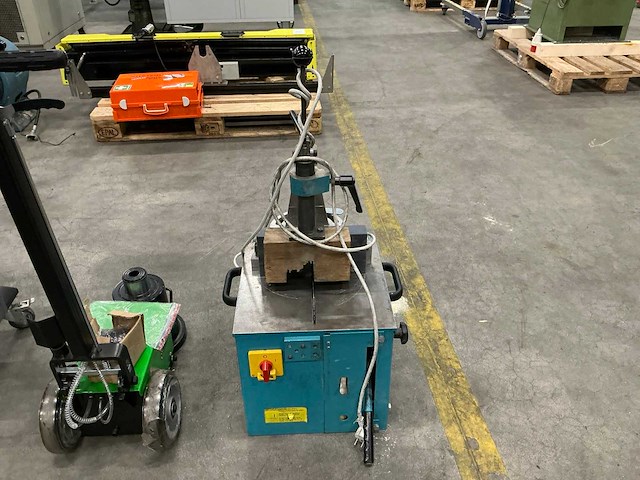 Kaltenbach onderlopende afkortcirkelzaagmachine - afbeelding 3 van  5