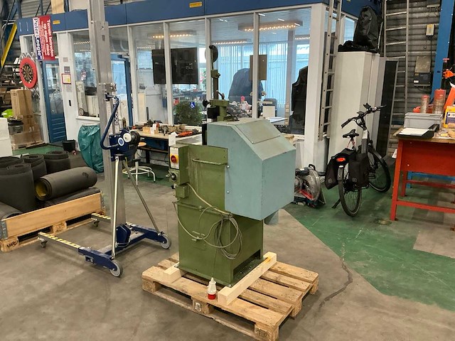 Kaltenbach tl400 onderlopende afkortcirkelzaagmachine - afbeelding 3 van  7