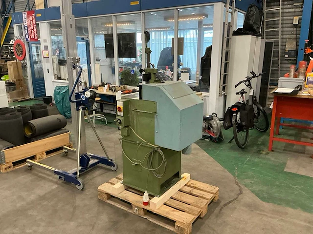Kaltenbach tl400 onderlopende afkortcirkelzaagmachine - afbeelding 3 van  7