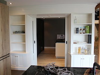 Kamer-en-suite wand met schuifdeuren