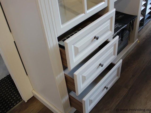 Kamer-en-suite wand met schuifdeuren - afbeelding 2 van  14