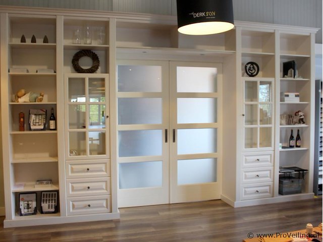 Kamer-en-suite wand met schuifdeuren - afbeelding 1 van  14