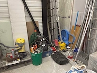 Kamersteiger en divers gereedschap - afbeelding 2 van  4