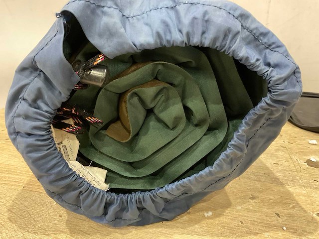 Kampeer benodigdheden - afbeelding 6 van  6