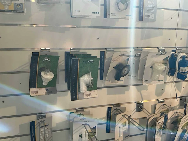 Kampeer sanitair artikelen - afbeelding 14 van  25