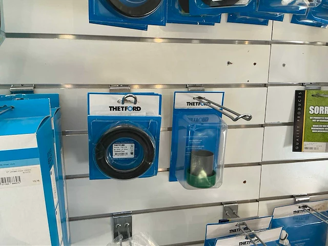 Kampeer sanitair artikelen - afbeelding 25 van  25