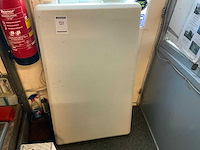 Kampeertafel met uitklapbare stoelen - afbeelding 1 van  3