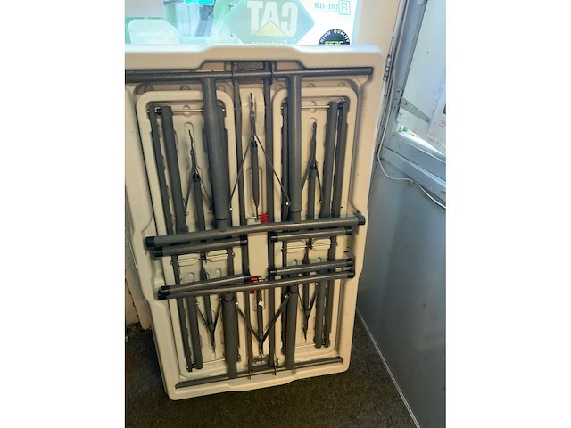 Kampeertafel met uitklapbare stoelen - afbeelding 3 van  3