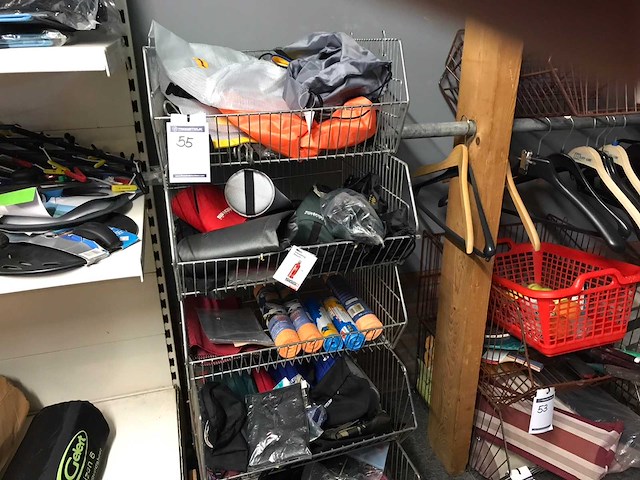 Kampeertoebehoren - afbeelding 1 van  4