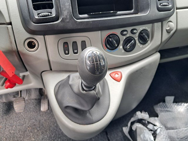 Kampeerwagen ( locatie heerenveen ), nissan, primastar 1000 l1h1 2.0 dci 84kw e4, 2010 - afbeelding 29 van  69