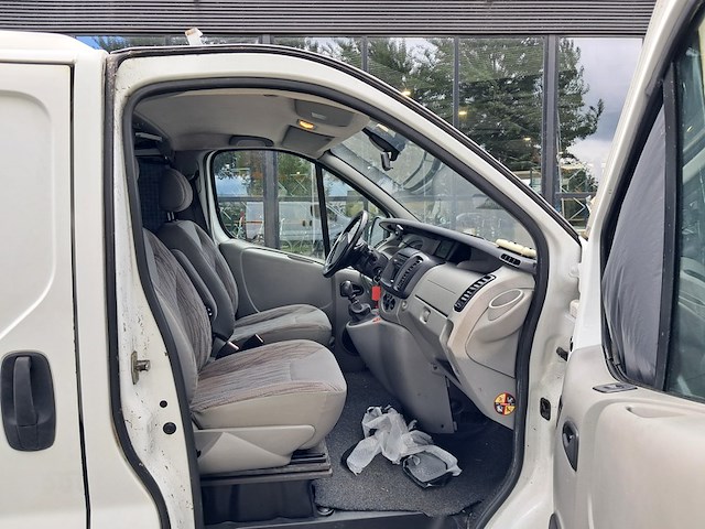 Kampeerwagen ( locatie heerenveen ), nissan, primastar 1000 l1h1 2.0 dci 84kw e4, 2010 - afbeelding 31 van  69