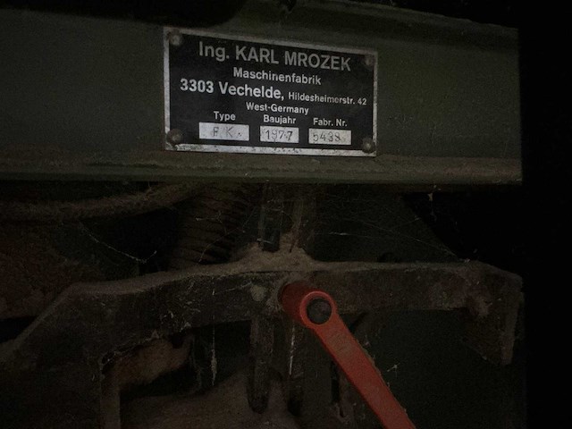 Kamro - 1977 - formaatcirkelzaagmachine - afbeelding 6 van  15