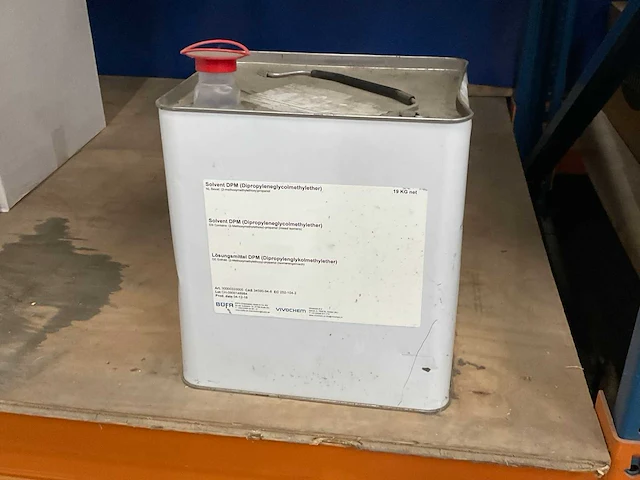 Kan á 19kg solvent dpm - afbeelding 1 van  1