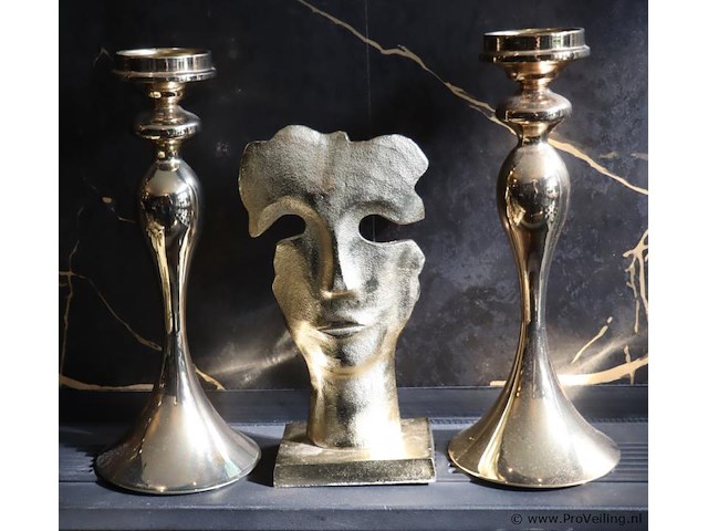 Kandelaren & decoratieve gezichtsbuste - afbeelding 1 van  5