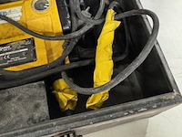 Kango altlas copco, 900kv, met 5 beitels - afbeelding 4 van  5