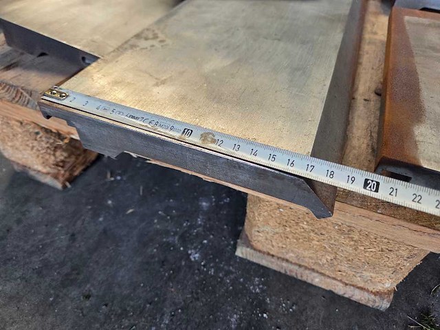 Kantbank - diverse onderdelen, gereedschappen en accessoires - afbeelding 3 van  6