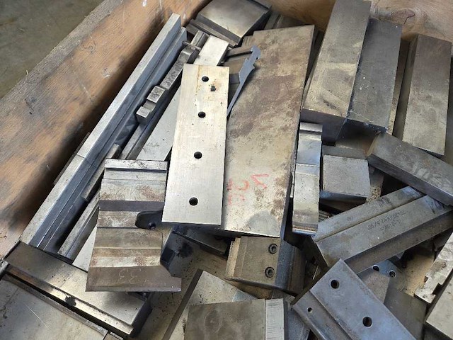 Kantbank - diverse onderdelen, gereedschappen en accessoires - afbeelding 2 van  8