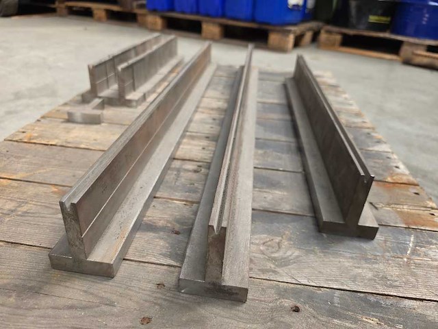 Kantbank - ondergereedschap - overige plaatbewerkingsmachines - afbeelding 2 van  5