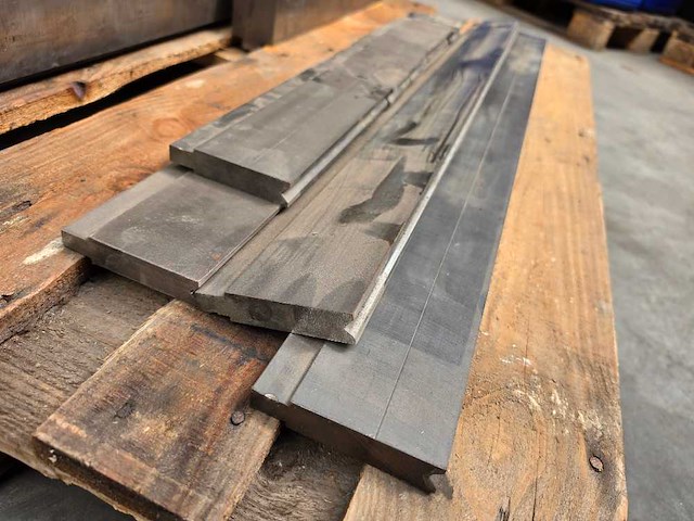 Kantbank - ondergereedschap - overige plaatbewerkingsmachines - afbeelding 1 van  4