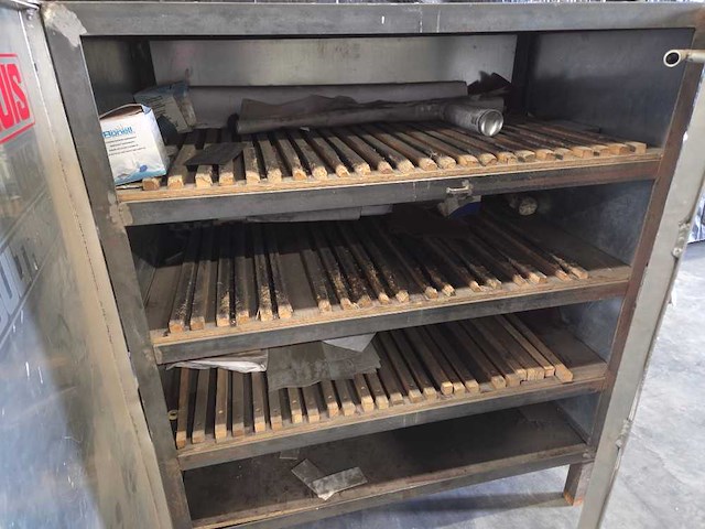 Kantbank - werkplaatsmeubilair - afbeelding 3 van  6