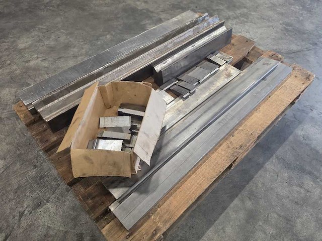 Kantbank gereedschap - afbeelding 1 van  3