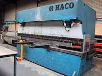 Kantbank haco pee s 40 200 met bedieningsstation easybend-2d. bouwjaar 1992. capaciteit 200 ton. werklengte... - afbeelding 2 van  7