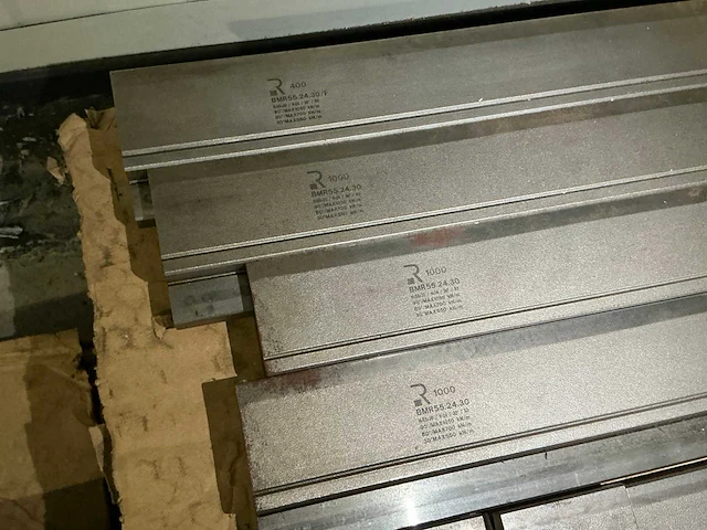 Kantbank matrijzen en stempels - afbeelding 22 van  25