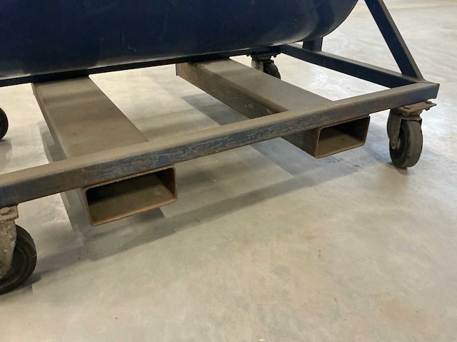 Kantelbak (1000 liter) - afbeelding 5 van  5