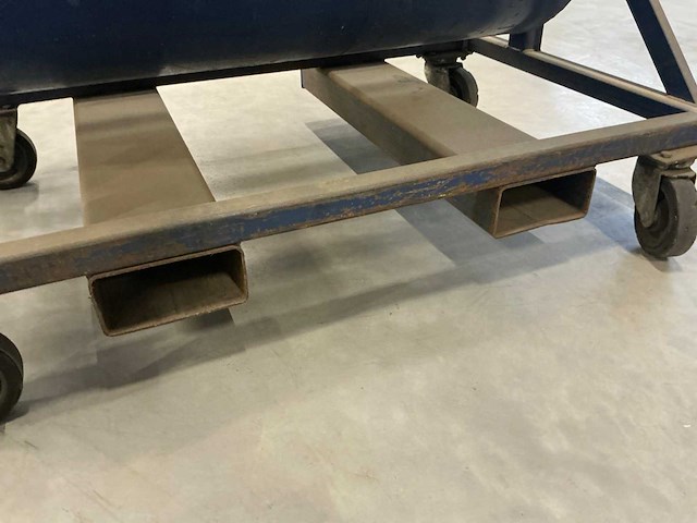 Kantelbak (1000 liter) - afbeelding 5 van  6