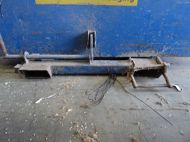 Kantelbak 1,5m3 - afbeelding 3 van  4